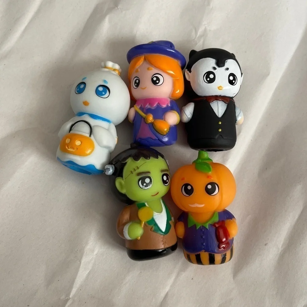 Halloween Characters 🧙‍♀️ 👻 🎃 🧛‍♂️ & Frankenstein Finger Puppets (5)